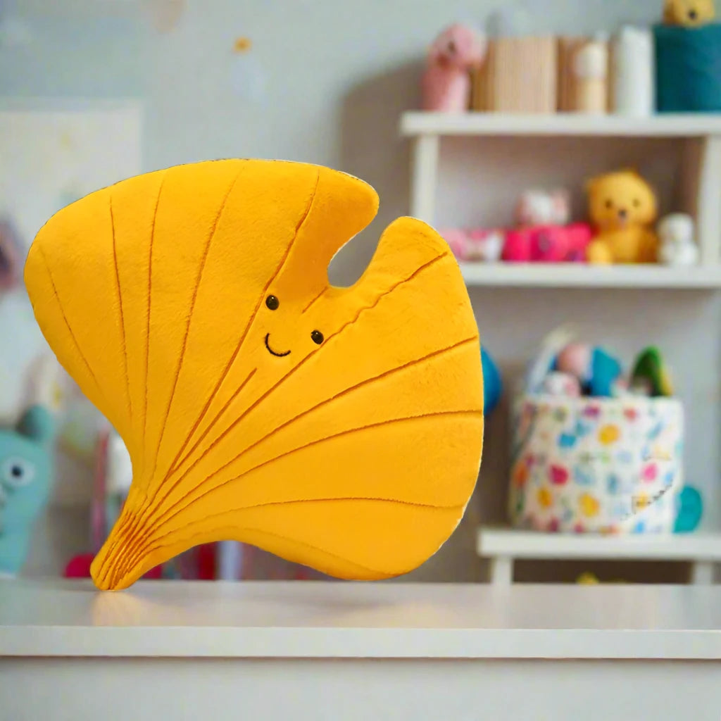 Decorațiune de toamnă jucărie pluș 'Frunze de Toamna', ideala pentru decorare dormitorul copiilor, o camera fete, camera baieti sau camera bebelusului. Perfecte pentru decor de camera, camera de zi sau de joaca. 